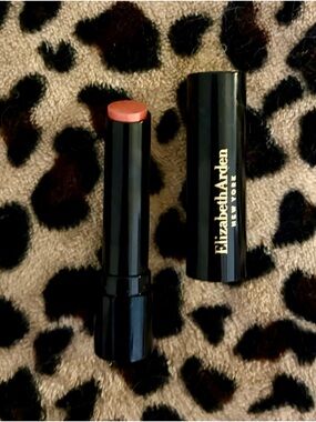 Elizabeth Arden Plush Up Lip Gelato Red Door Crush NEW